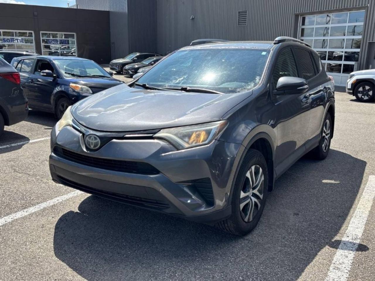 2017 Toyota RAV4 * AWD * LE * LE Photo0