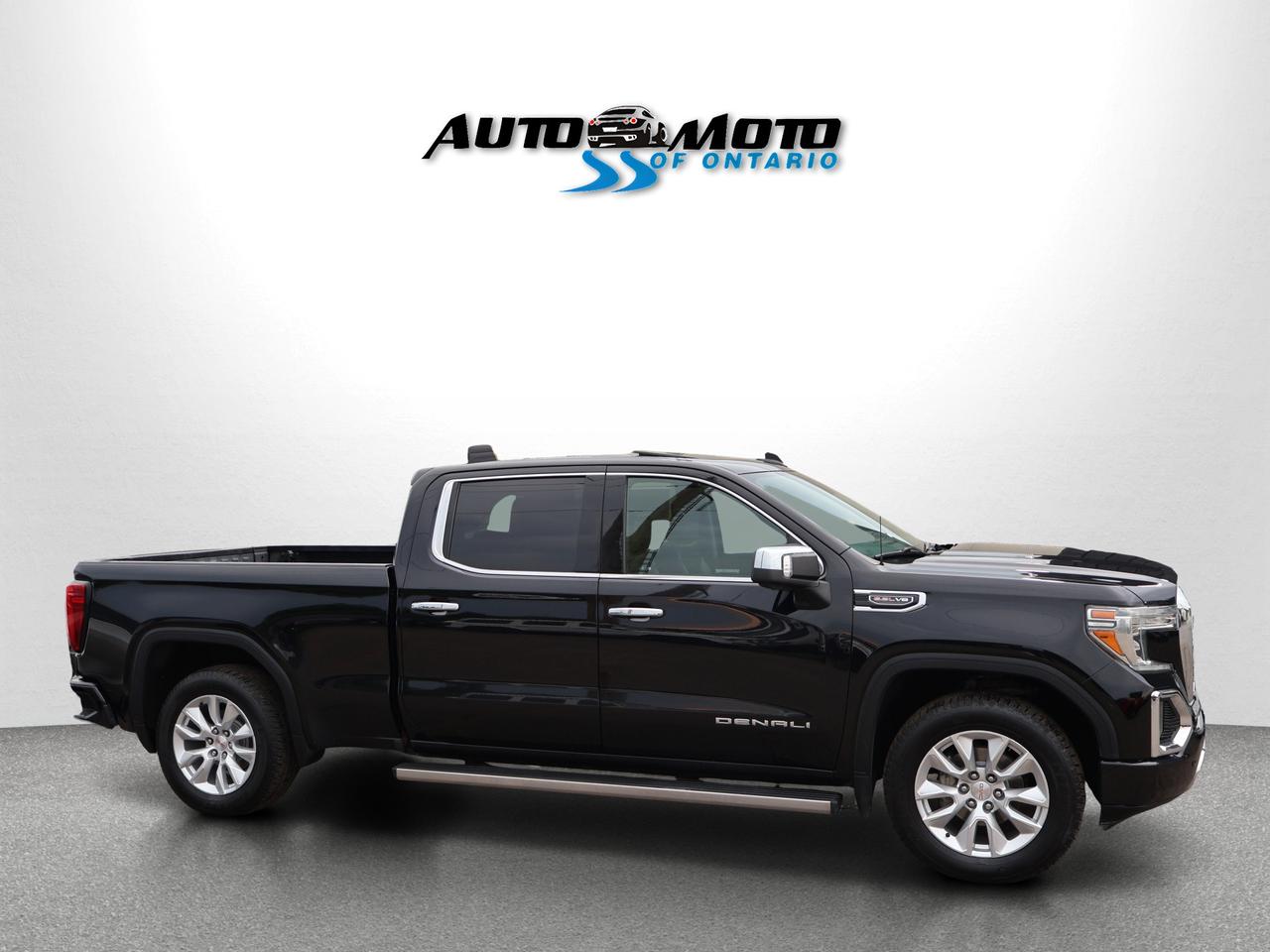 2019 GMC Sierra 1500 V8 DENALI 4WD CREW *ACCIDENT FREE* CAMERA NAV BLUETOOTH LEATHER HEATED SEATS SUNROOF CRUISE ALLOYS Photo