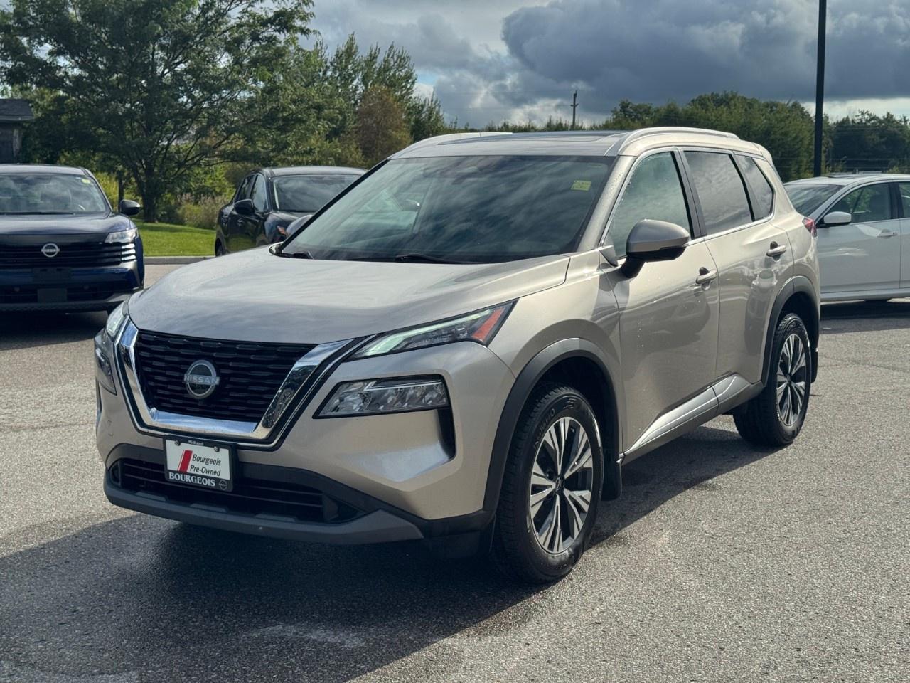 2023 Nissan Rogue AWD SV Photo