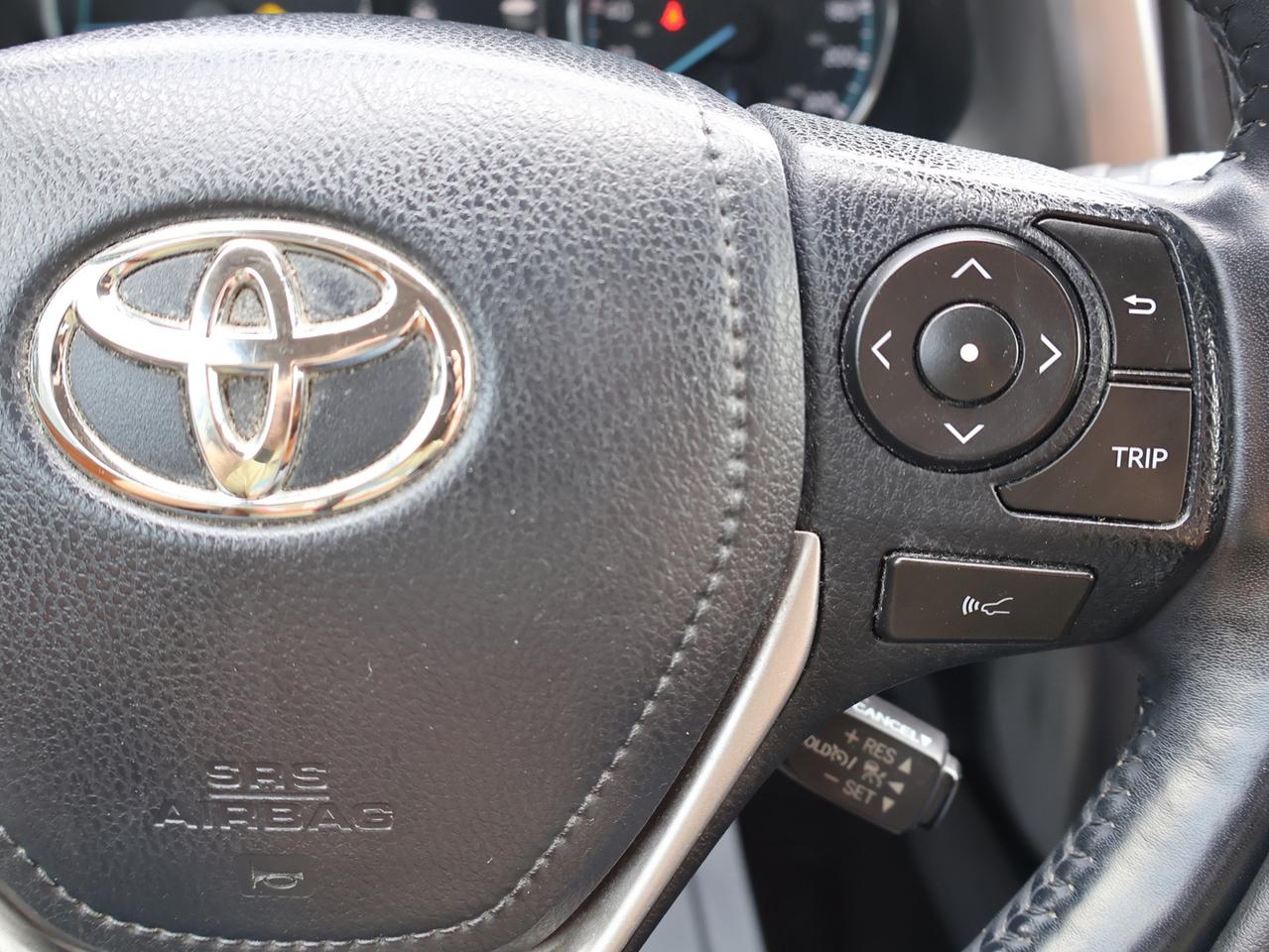 2016 Toyota RAV4 Hybrid LIMITED AWD HYBRID CERTIFIED *SERVICE RECORDS*2ND WINTER* CAMERA NAV BLUETOOTH LEATHER HEATED SEATS SUNROOF CRUISE ALLOYS Photo