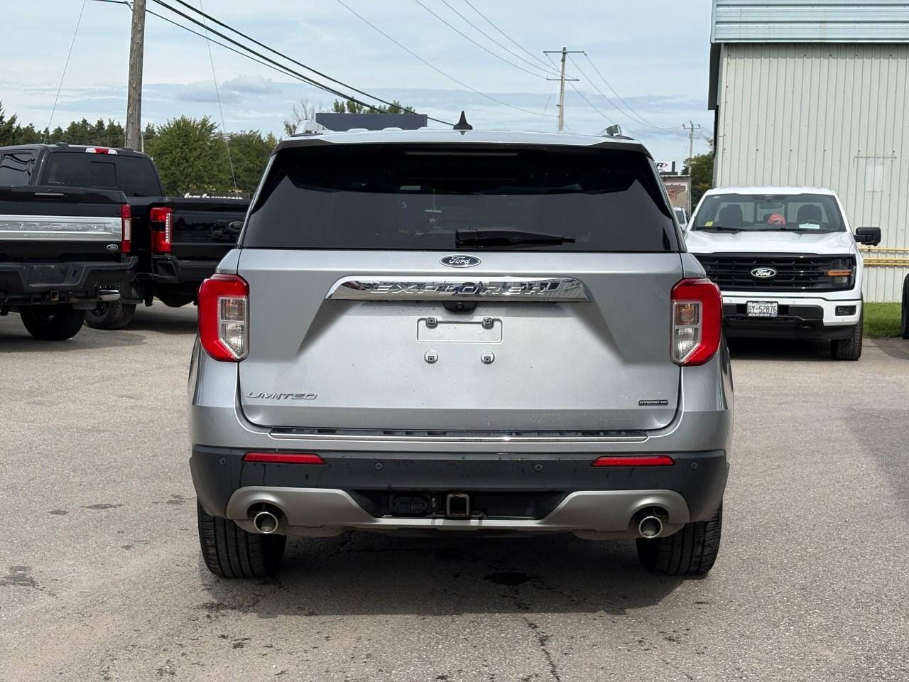 2022 Ford Explorer Limited 4WD Photo