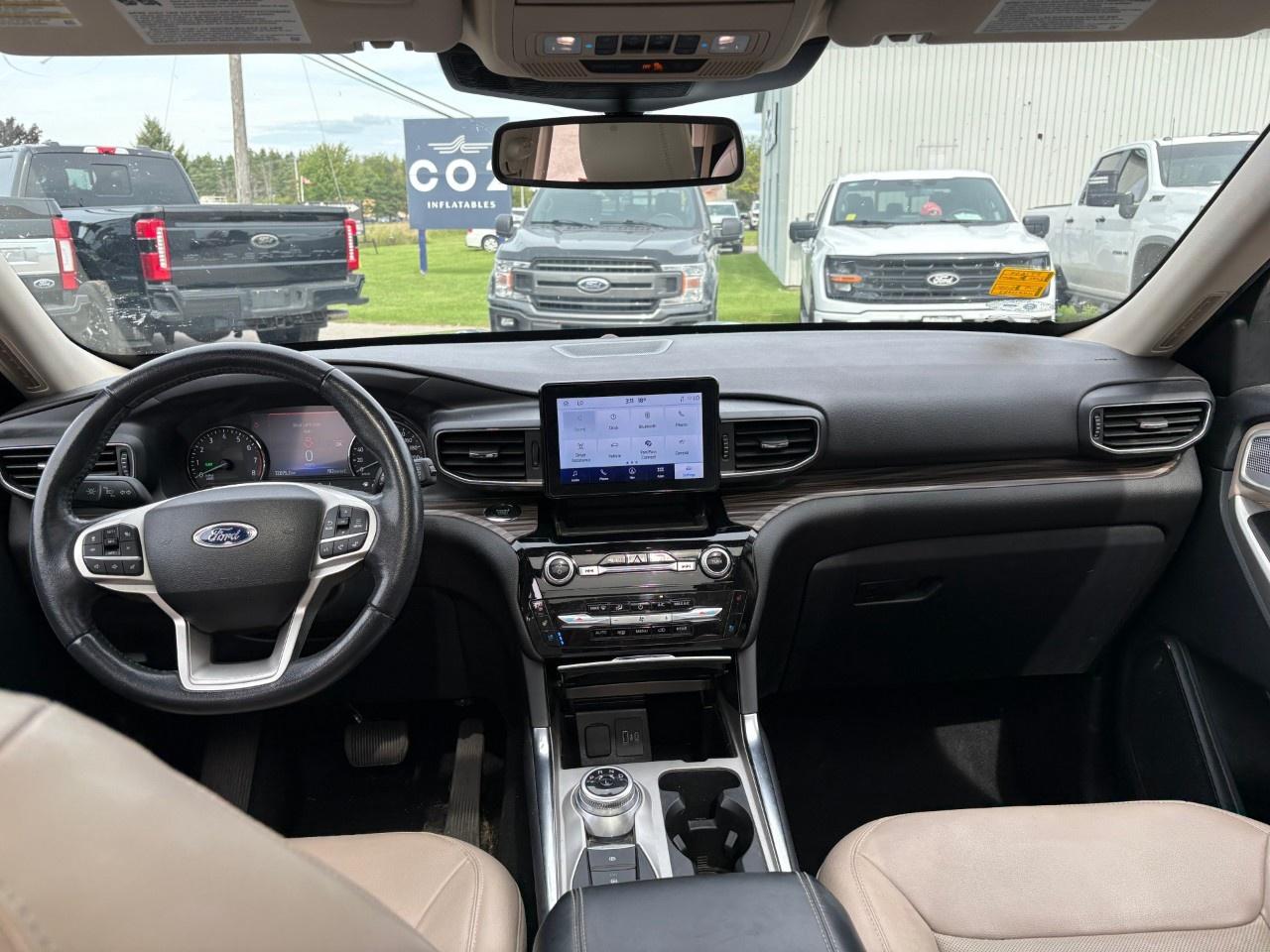 2022 Ford Explorer Limited 4WD Photo