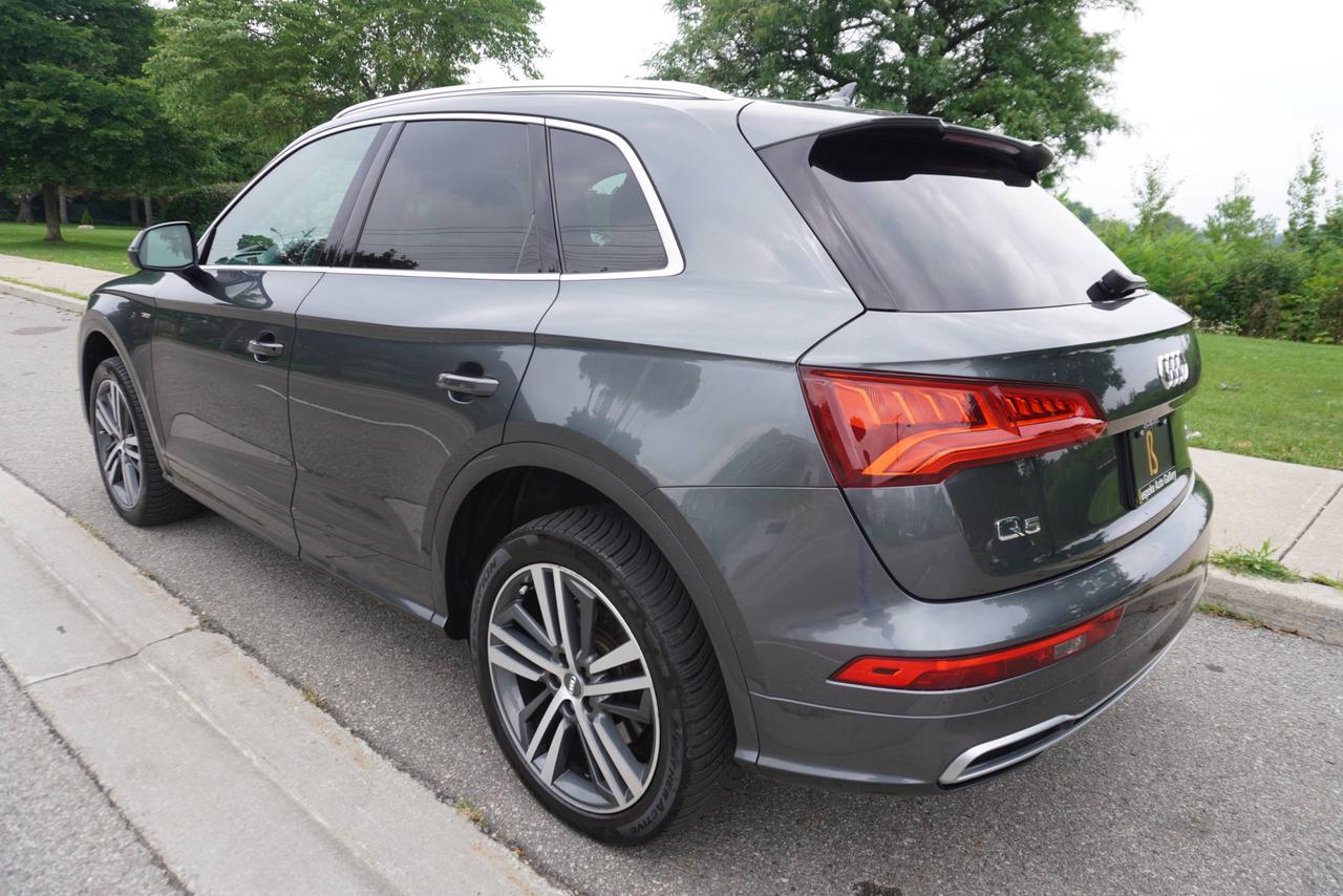 2018 Audi Q5 S-LINE / ONE OWNER / NO ACCIDENTS / TECHNIK / QUATTRO Photo2