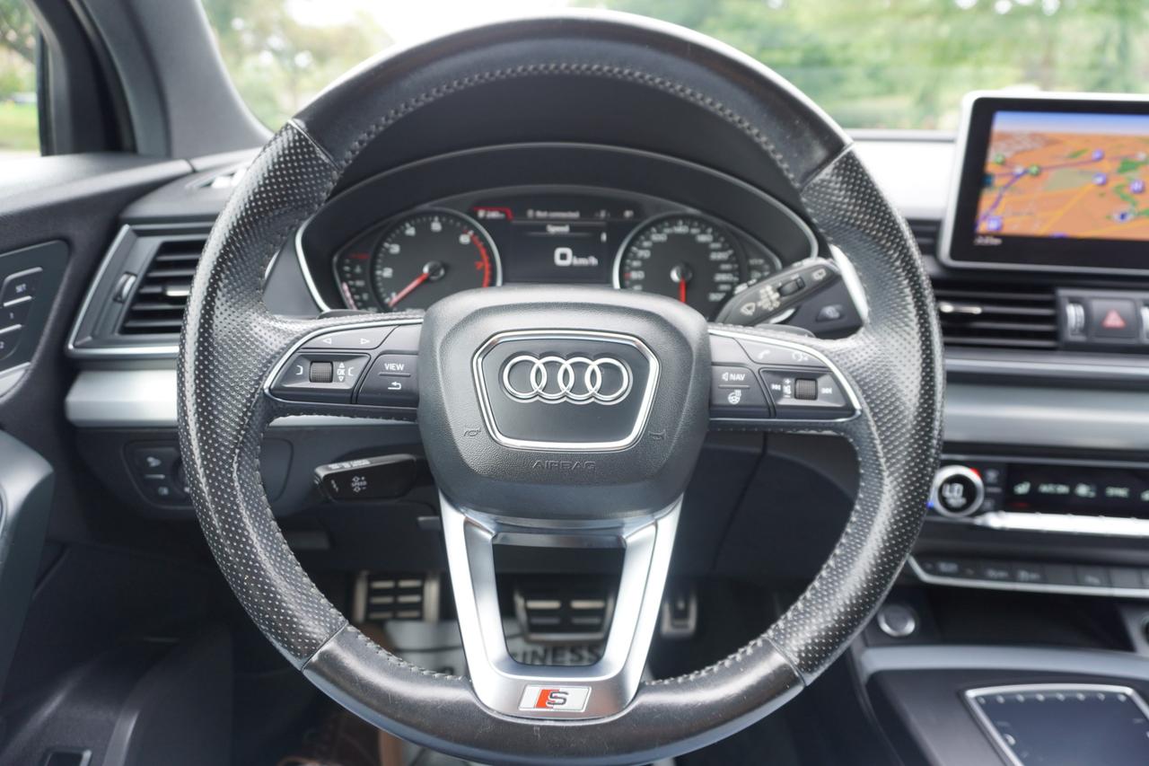 2018 Audi Q5 S-LINE / ONE OWNER / NO ACCIDENTS / TECHNIK / QUATTRO Photo