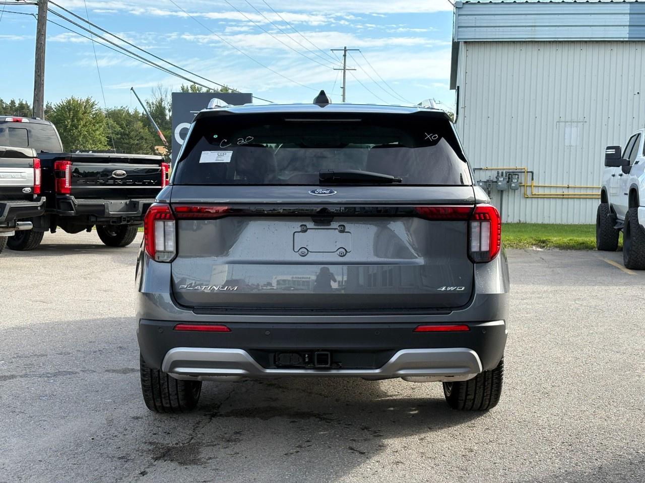 2026 Ford Explorer Platinum 4WD Photo