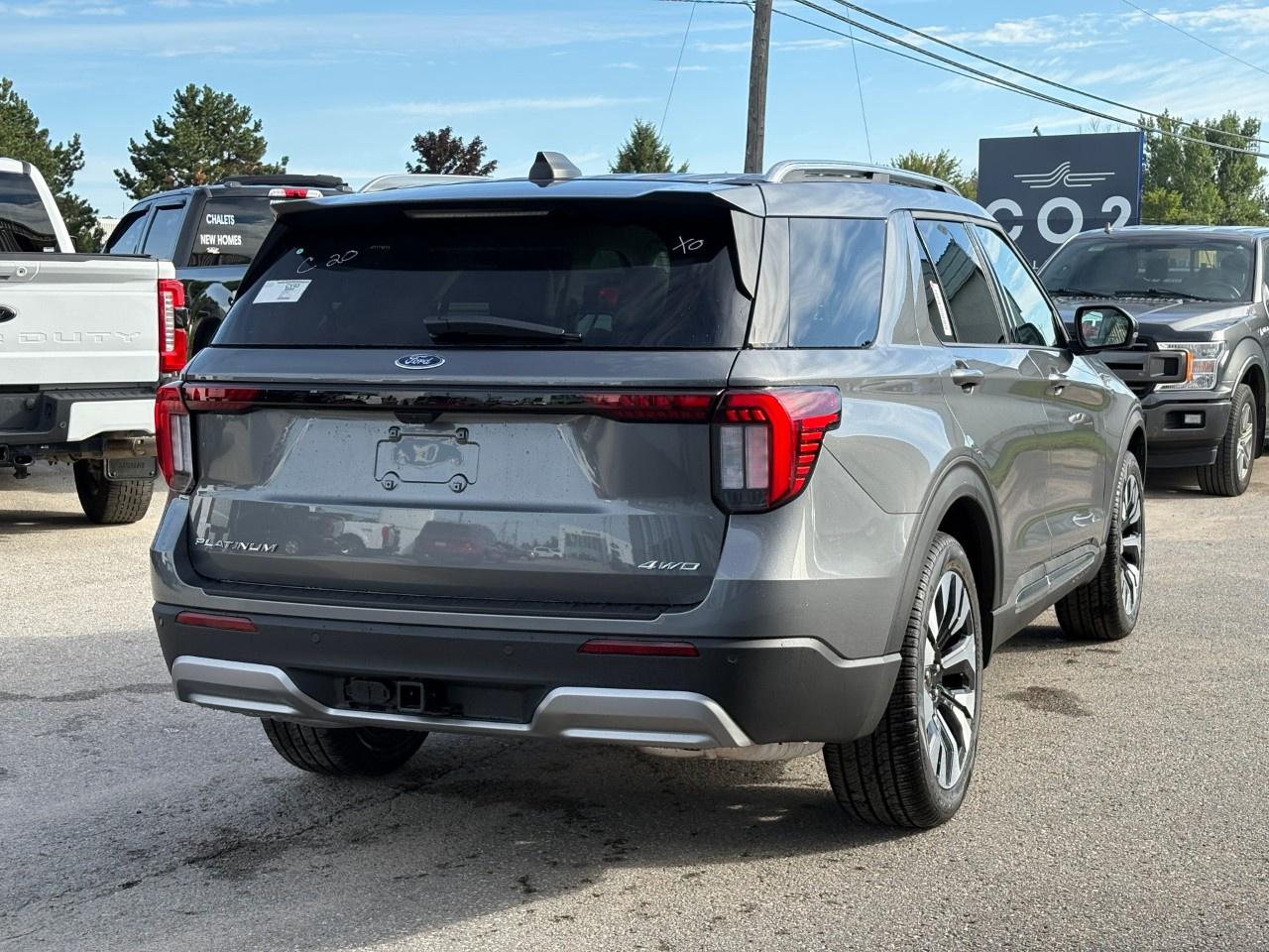 2026 Ford Explorer Platinum 4WD Photo