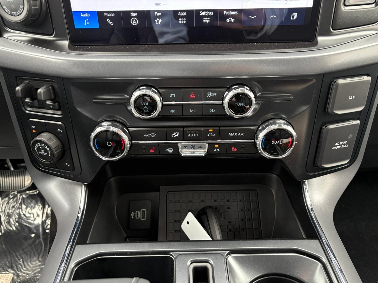 2026 Ford F-150 XLT 4WD SuperCrew 5.5' Box Photo