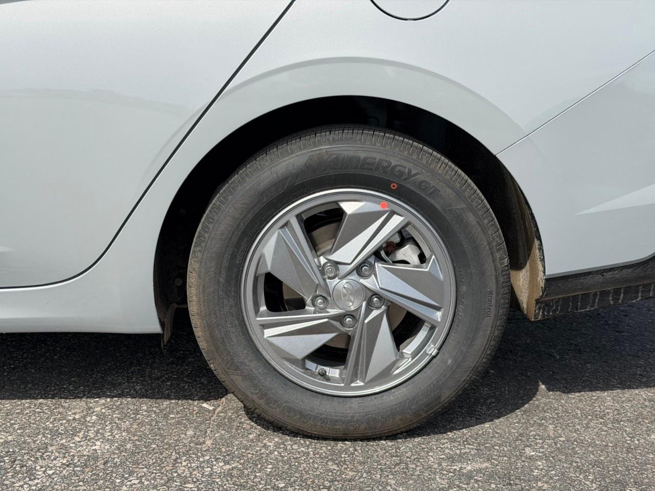 2026 Hyundai Elantra Essential IVT Photo