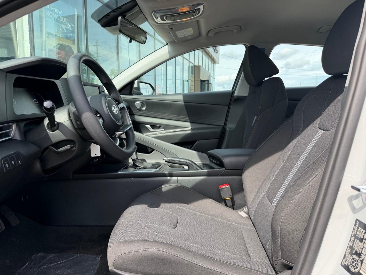 2026 Hyundai Elantra Essential IVT Photo