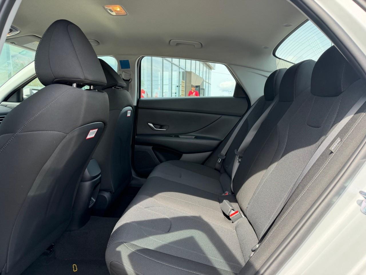 2026 Hyundai Elantra Essential IVT Photo