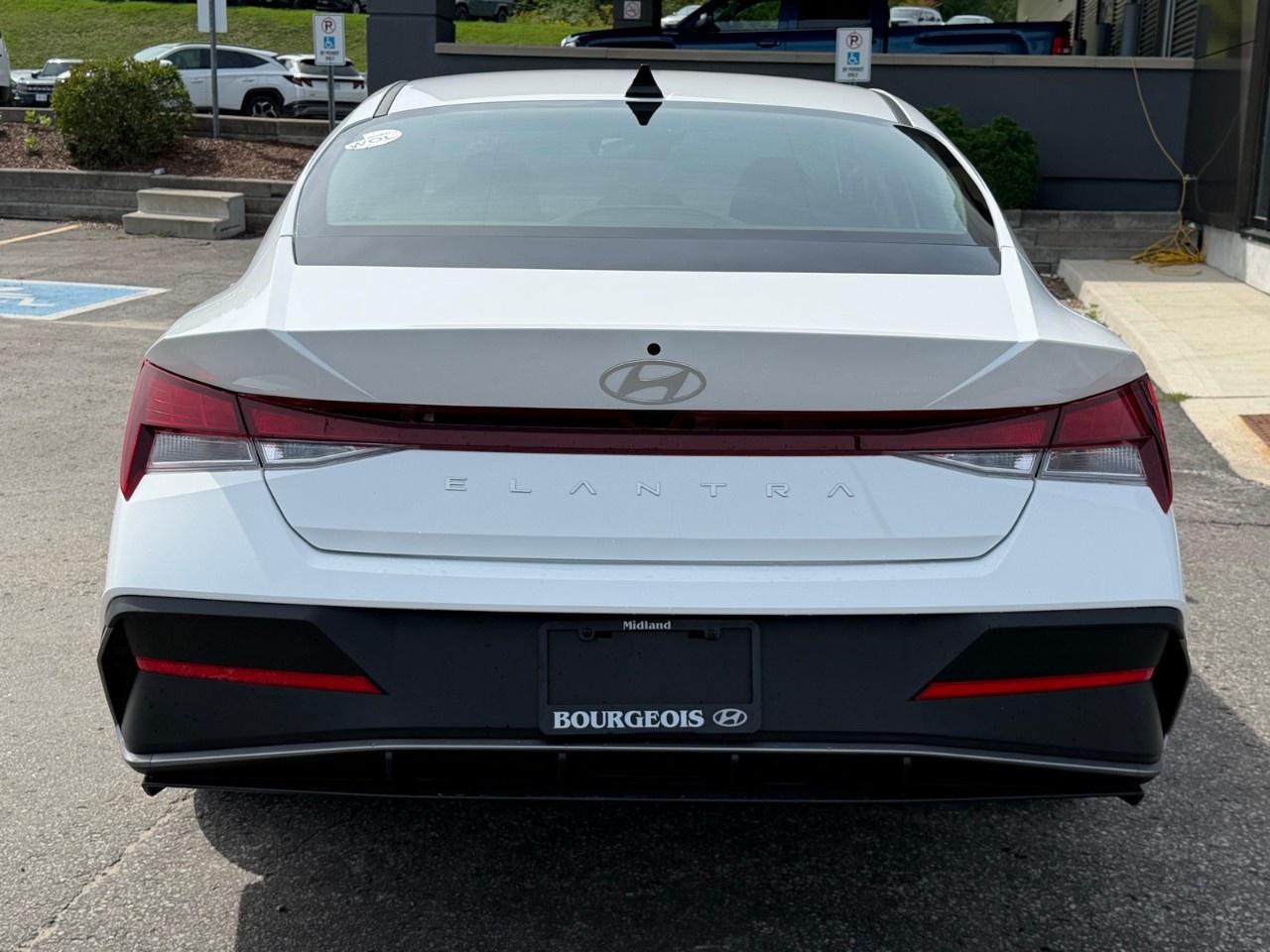2026 Hyundai Elantra Preferred IVT Photo