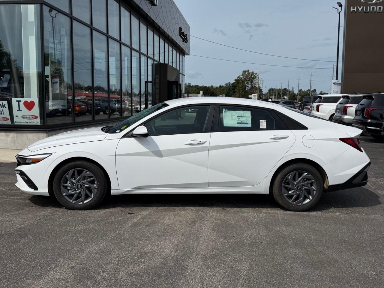 2026 Hyundai Elantra Preferred IVT Photo