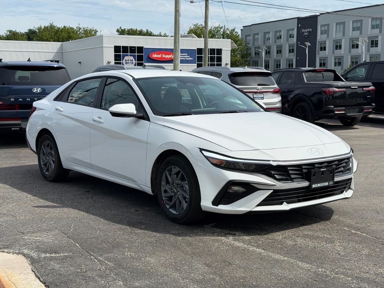 2026 Hyundai Elantra Preferred IVT Photo