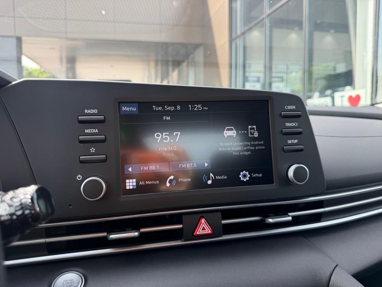 2026 Hyundai Elantra Preferred IVT Photo