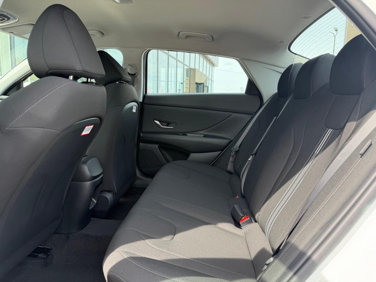 2026 Hyundai Elantra Preferred IVT Photo