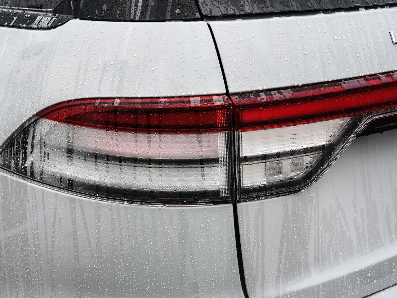 2027 Lincoln Aviator Reserve AWD Photo
