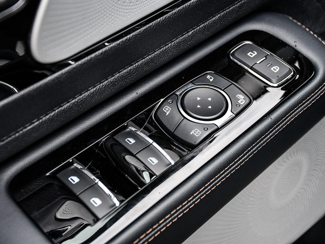2027 Lincoln Aviator Reserve AWD Photo