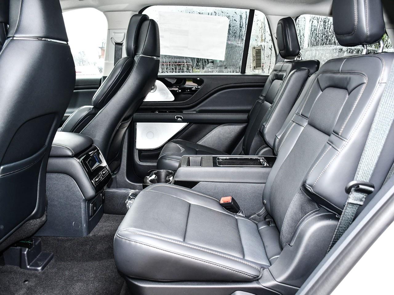 2027 Lincoln Aviator Reserve AWD Photo