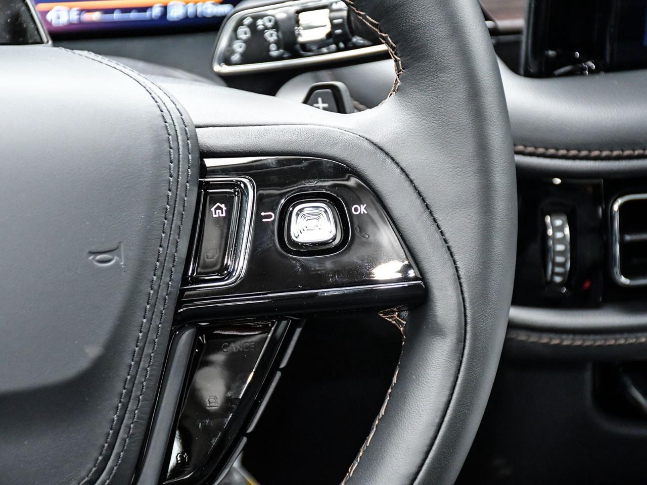 2027 Lincoln Aviator Reserve AWD Photo