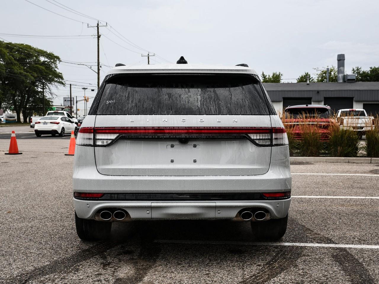 2027 Lincoln Aviator Reserve AWD Photo