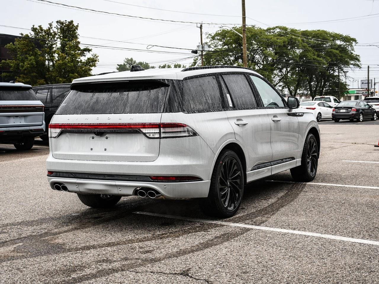 2027 Lincoln Aviator Reserve AWD Photo