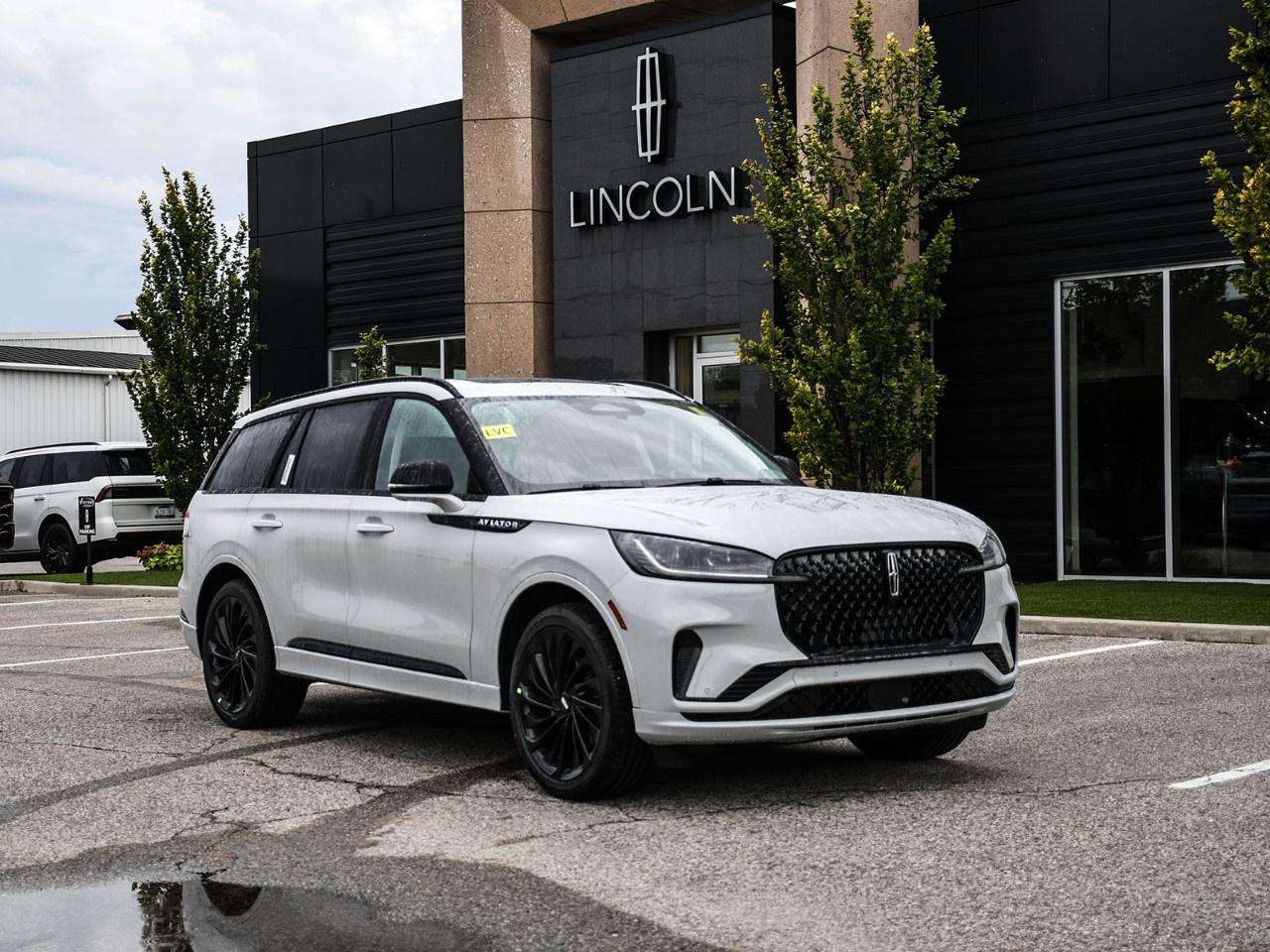 2027 Lincoln Aviator Reserve AWD Photo