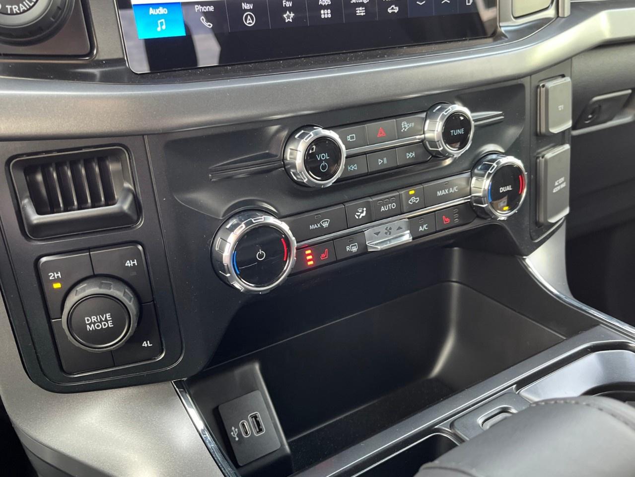 2026 Ford F-150 XLT 4WD SuperCrew 5.5' Box Photo