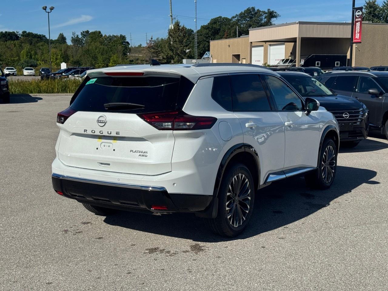 2026 Nissan Rogue AWD Platinum Photo