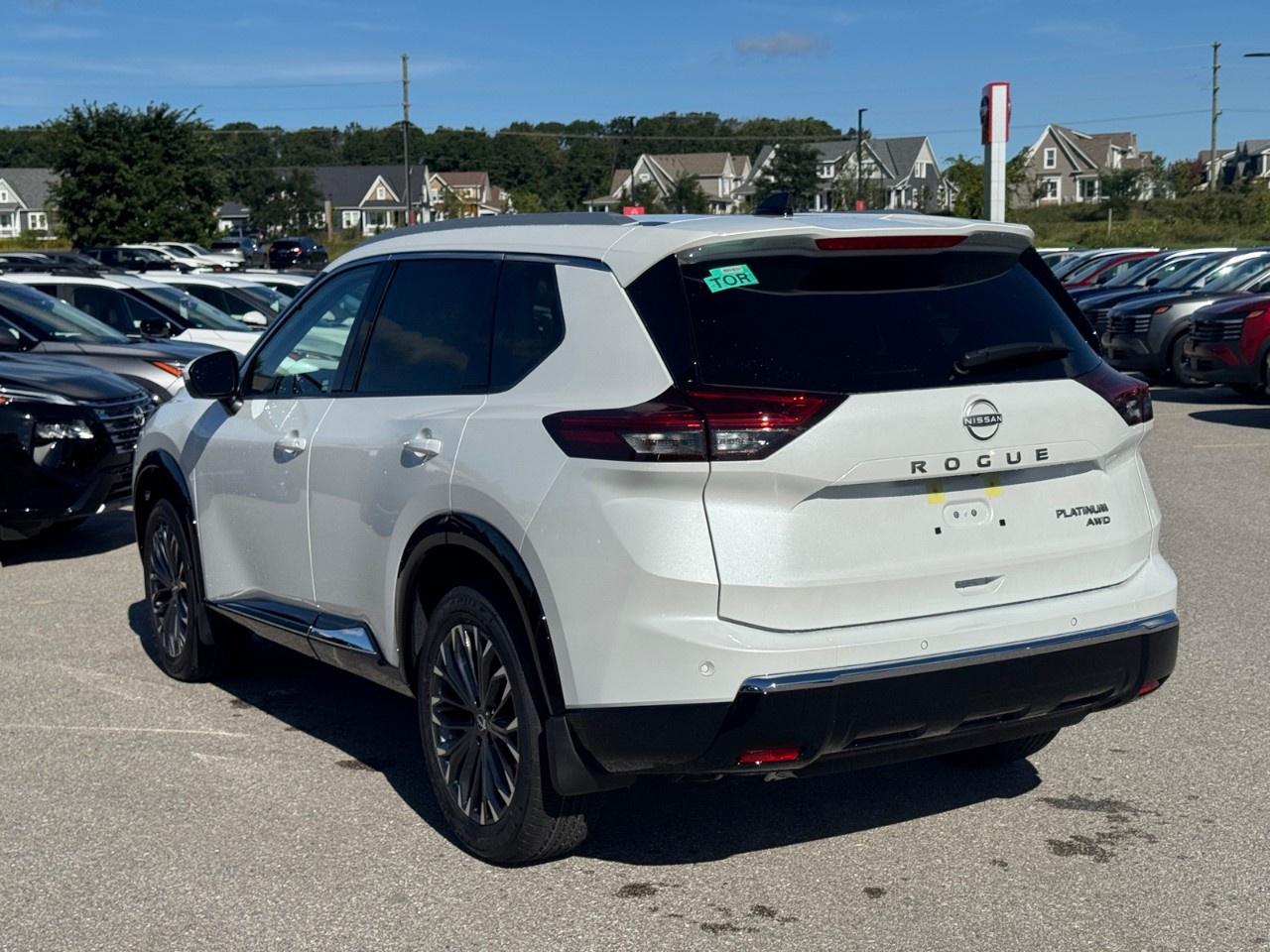 2026 Nissan Rogue AWD Platinum Photo