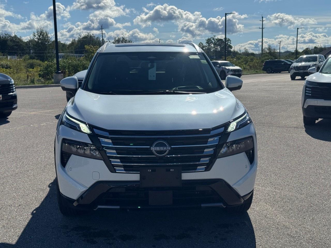 2026 Nissan Rogue AWD Platinum Photo