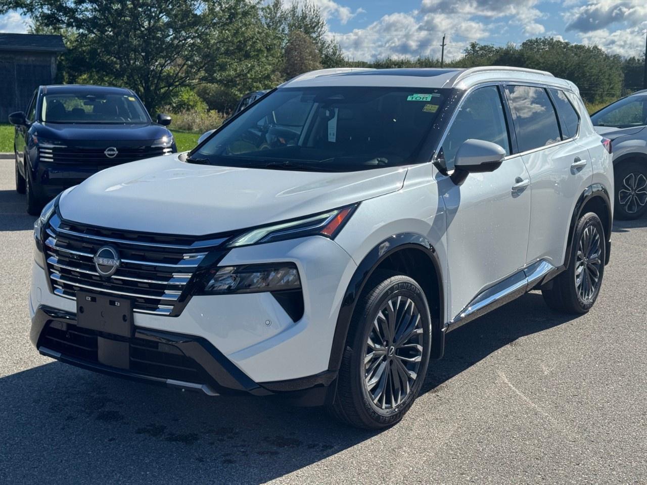 2026 Nissan Rogue AWD Platinum Photo