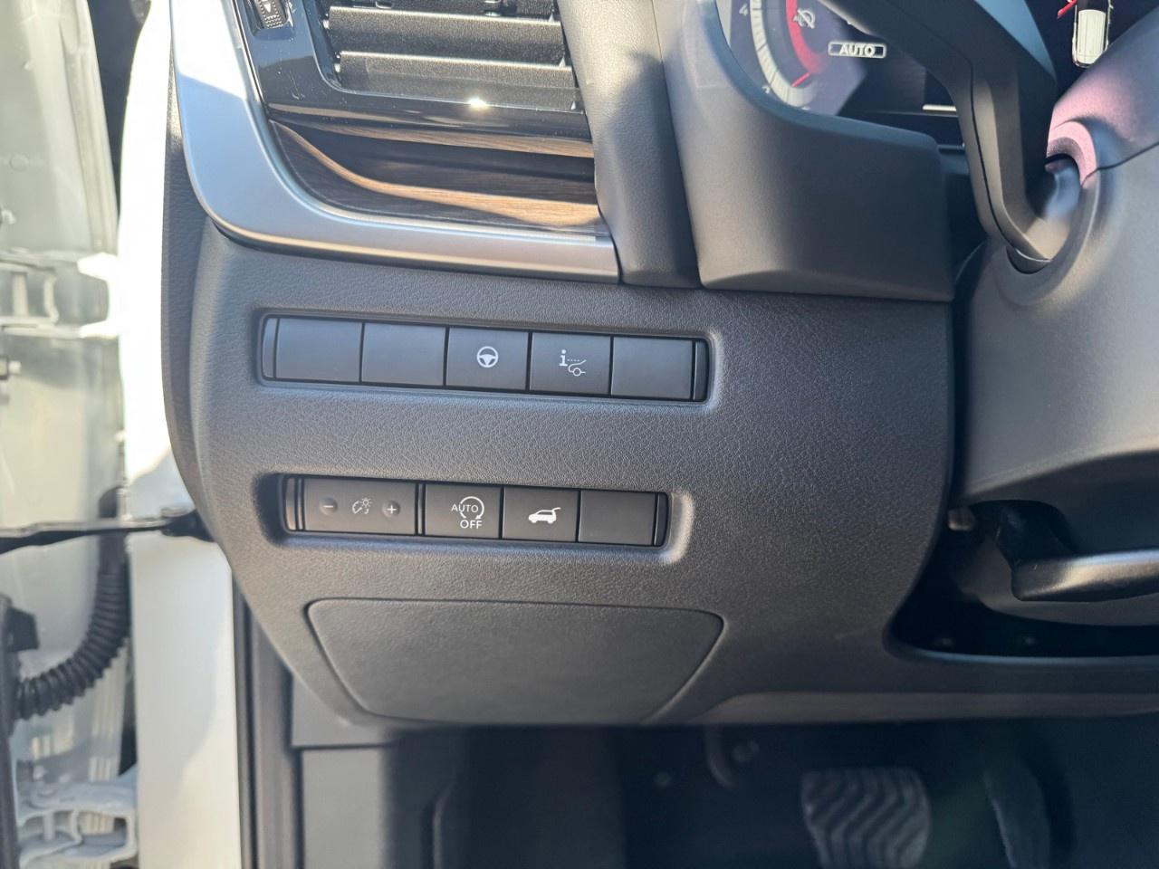 2026 Nissan Rogue AWD Platinum Photo