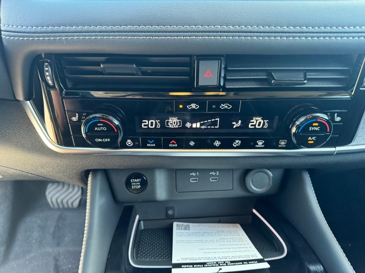 2026 Nissan Rogue AWD Platinum Photo