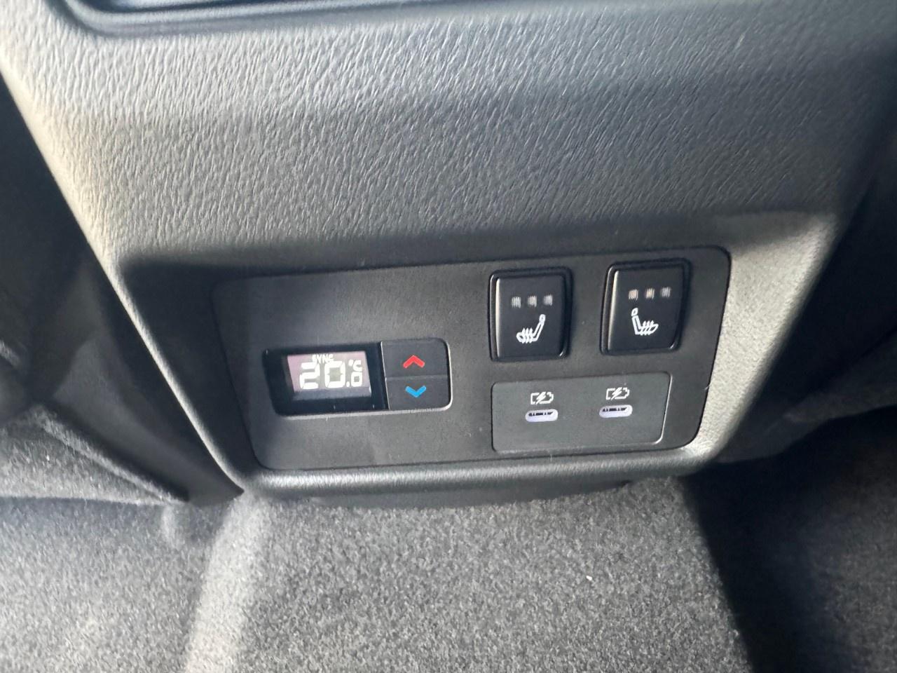 2026 Nissan Rogue AWD Platinum Photo