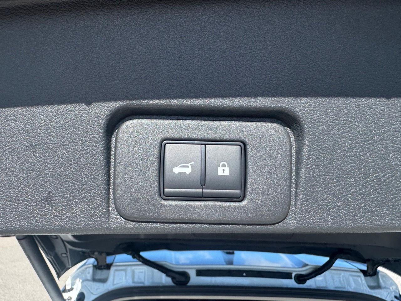 2026 Nissan Rogue AWD Platinum Photo
