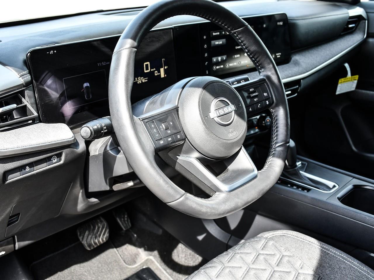 2025 Nissan Kicks SV HEATED SEATS | REMOTE START | BLIND SPOT MONITORING Photo
