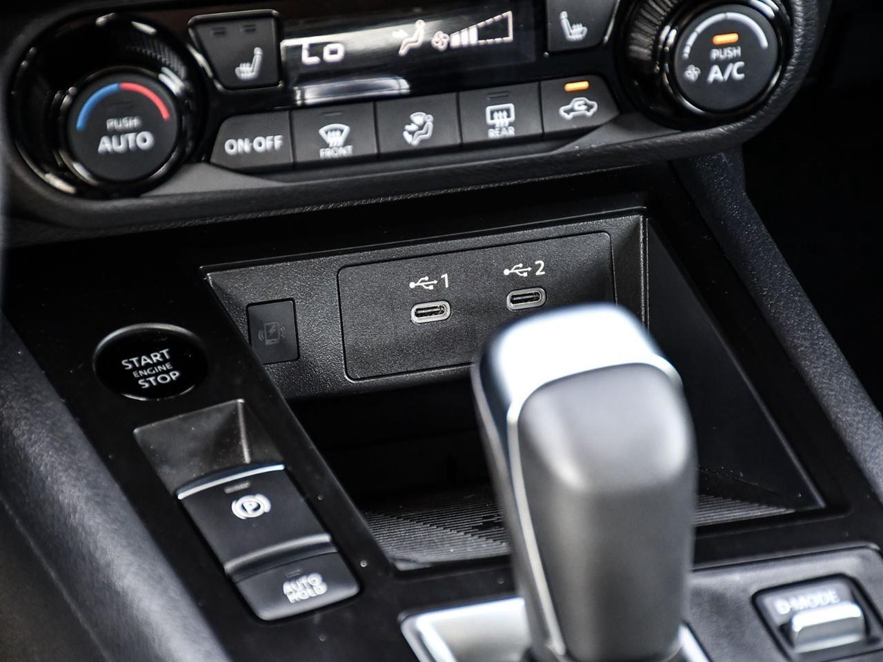 2025 Nissan Kicks SV HEATED SEATS | REMOTE START | BLIND SPOT MONITORING Photo