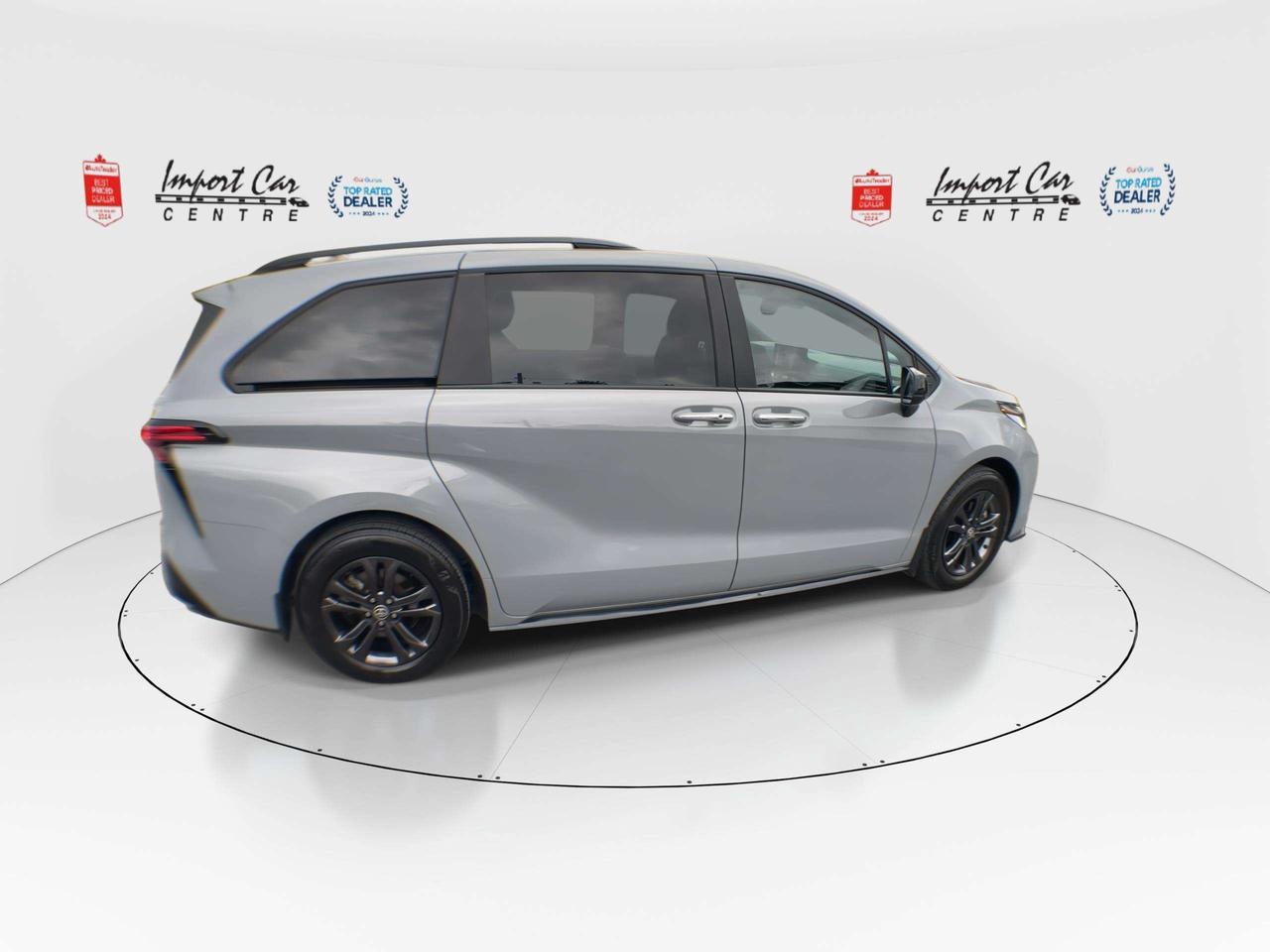 2026 Toyota Sienna XSE 7-Passenger LIKE NEW!!  HYBRID AWD, SOFTEX, JBL SOUND, ROOF, BK. CAM, HTD. SEATS, ALLOYS Photo