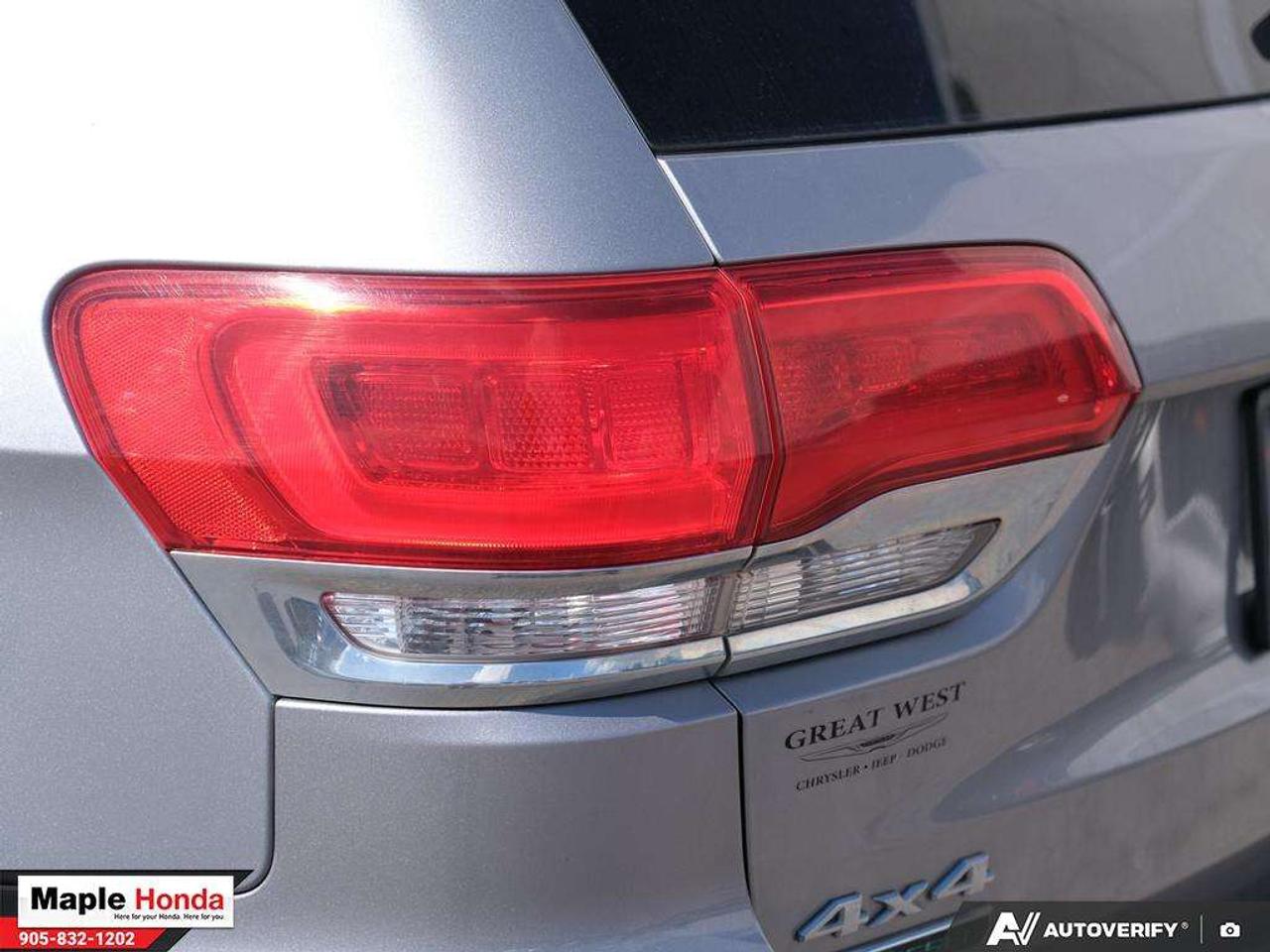 2015 Jeep Grand Cherokee Sunroof| Leather| Good Condition! Photo