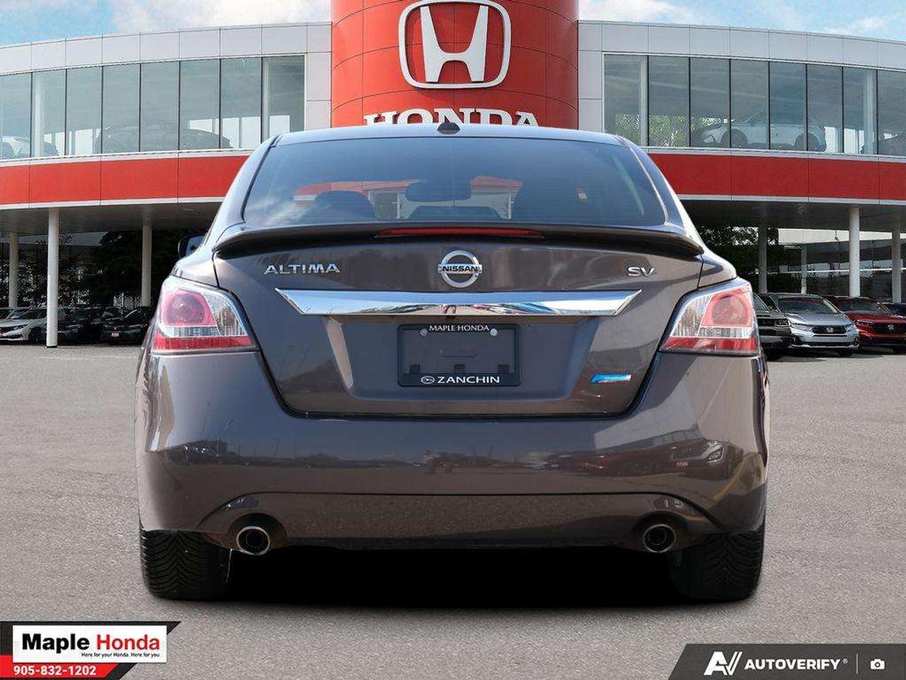 2014 Nissan Altima SV Photo