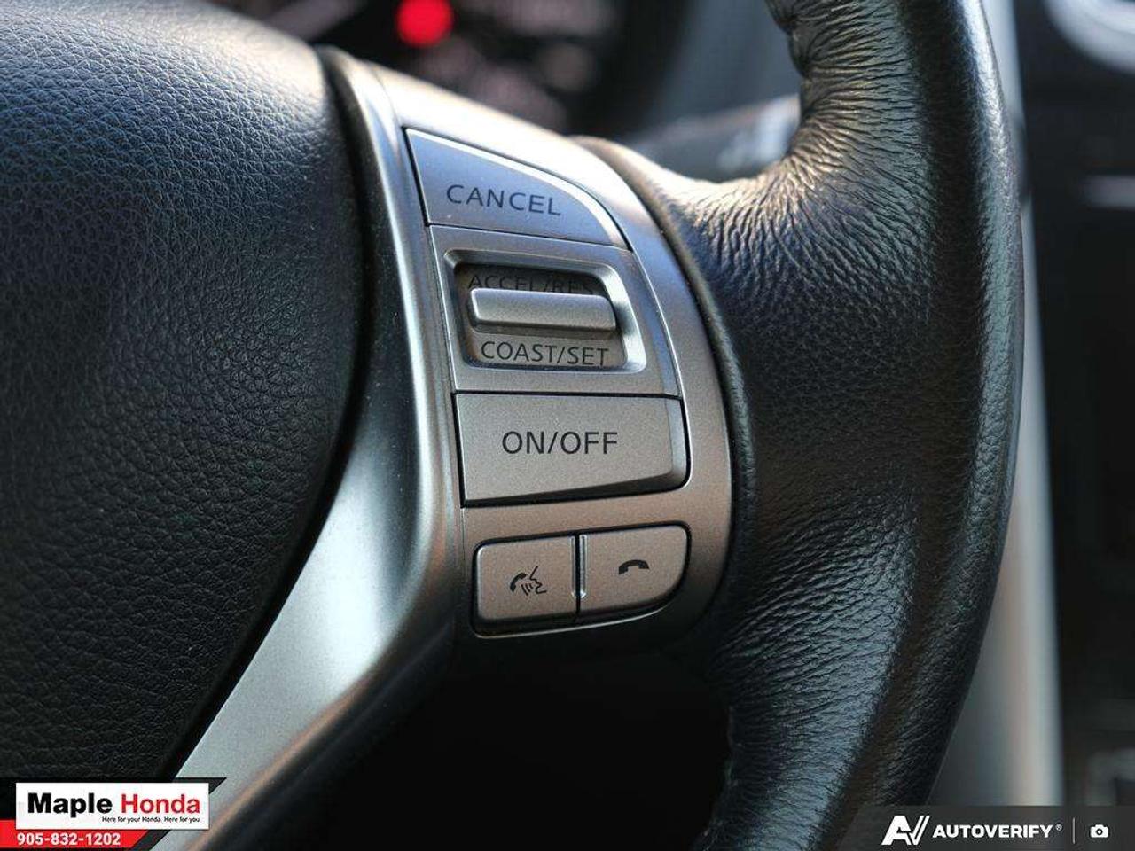 2014 Nissan Altima SV Photo