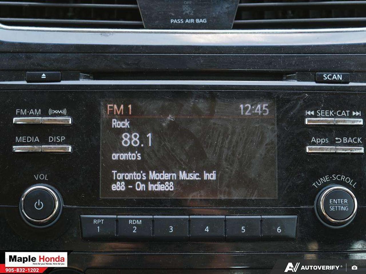 2014 Nissan Altima SV Photo