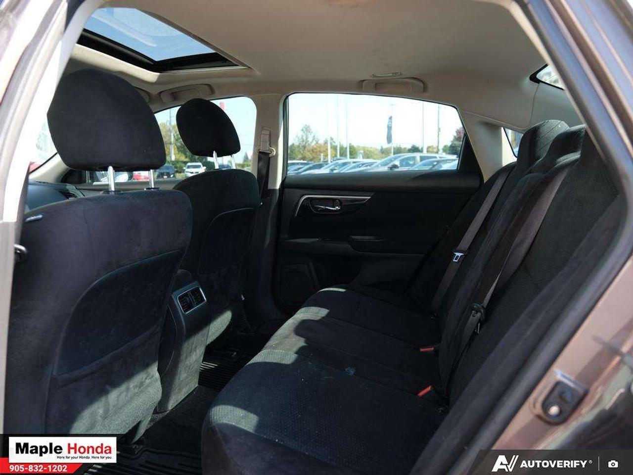 2014 Nissan Altima SV Photo