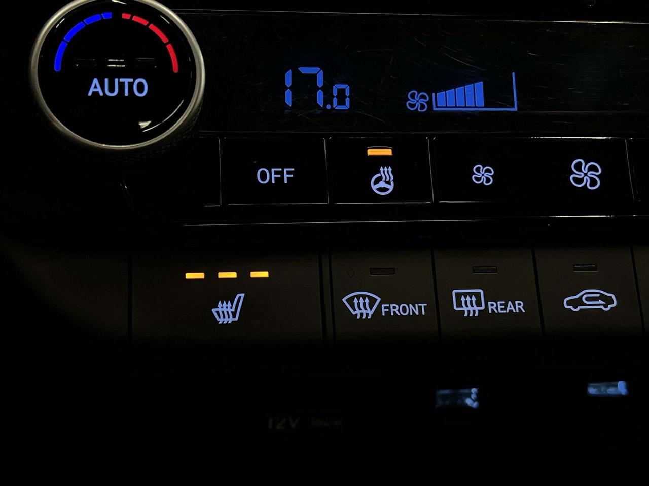 2023 Hyundai Elantra LUXURY | HTD LEATHER | SUNROOF | CARPLAY | ALLOYS Photo