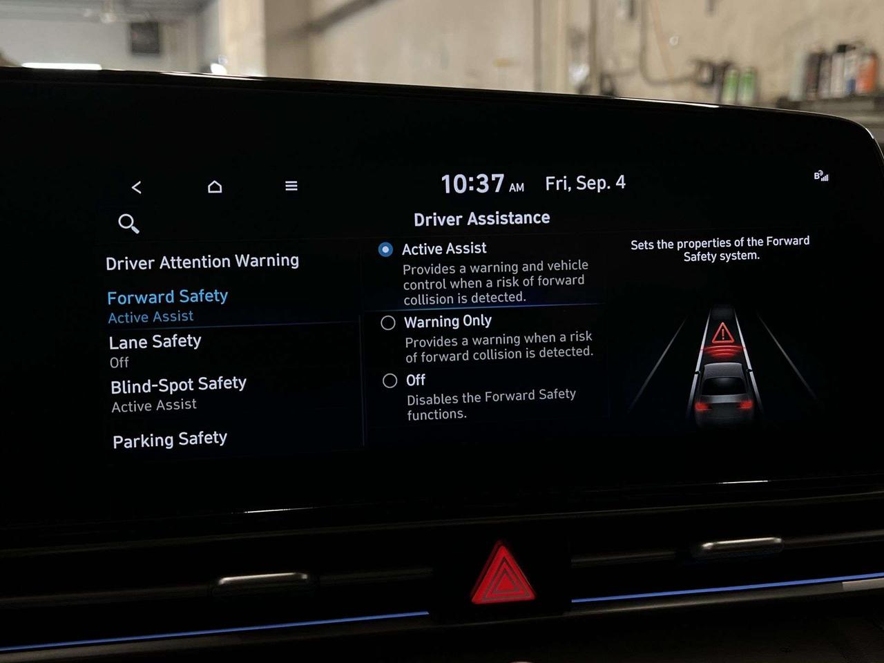 2023 Hyundai Elantra LUXURY | HTD LEATHER | SUNROOF | CARPLAY | ALLOYS Photo