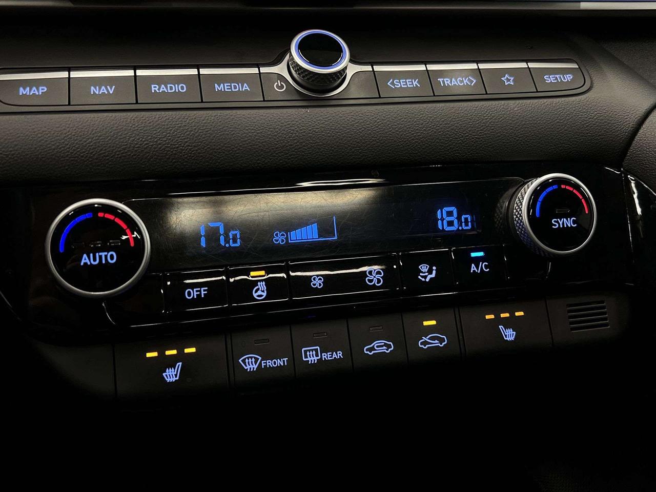 2023 Hyundai Elantra LUXURY | HTD LEATHER | SUNROOF | CARPLAY | ALLOYS Photo