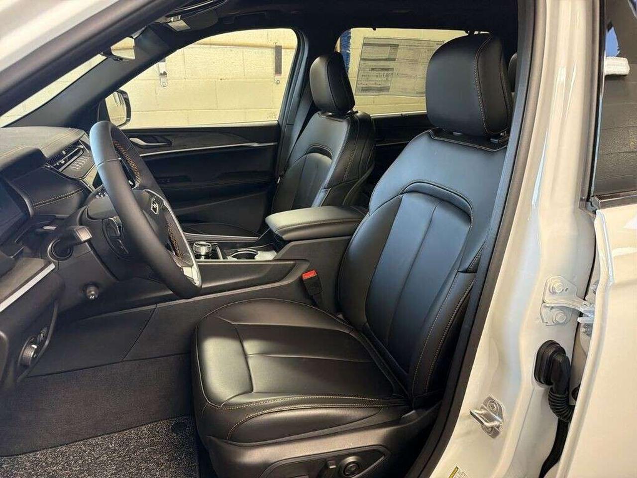 2026 Jeep Grand Cherokee 85th Anniversary 4x4 Photo