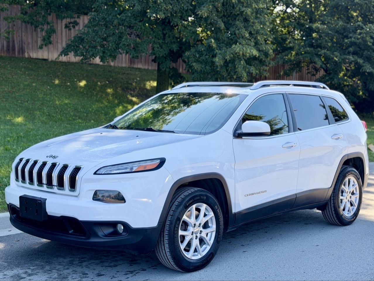 2016 Jeep Cherokee Latitude 4WD Photo