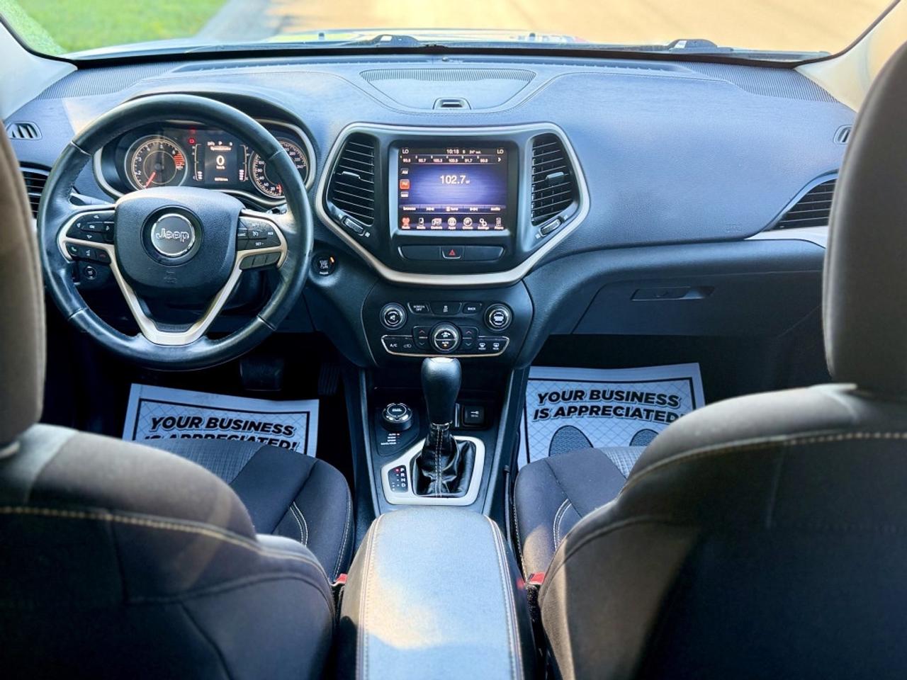2016 Jeep Cherokee Latitude 4WD Photo