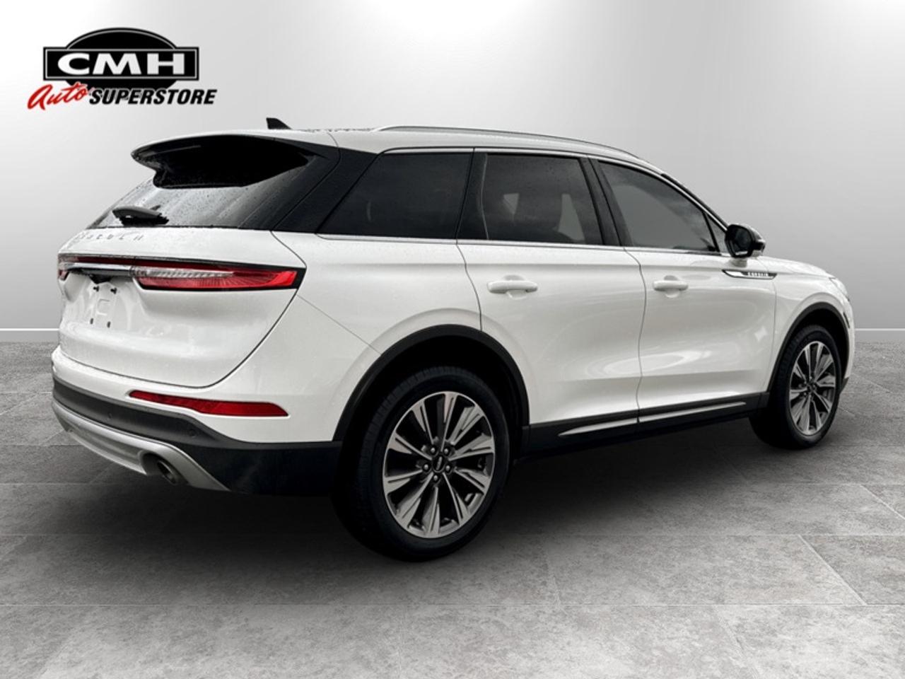 2020 Lincoln Corsair Reserve w/Elements Pkg  *CLEAN CARFAX* Photo4